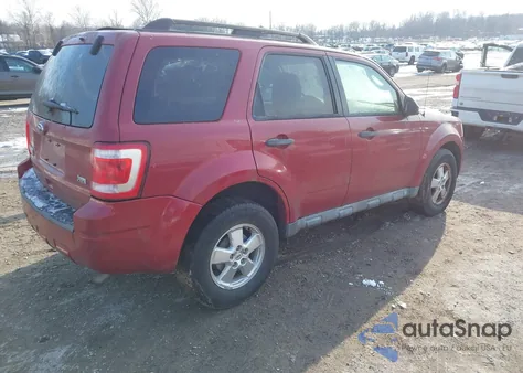 2010 Ford Escape Xlt from USA, damaged, VIN 1FMCU0DG4AKB60814